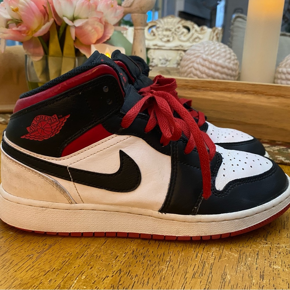 Jordan 1 Youth Shoes Size 5.5